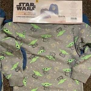 2 pack Star Wars Mandalorian Kids Sweatshirt with Green Baby Yoda SIZE 5